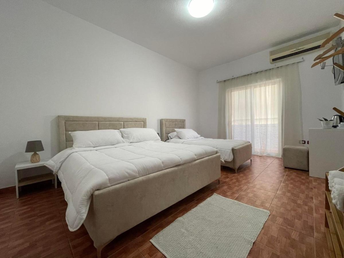 Villa Oasis Berat Exterior foto